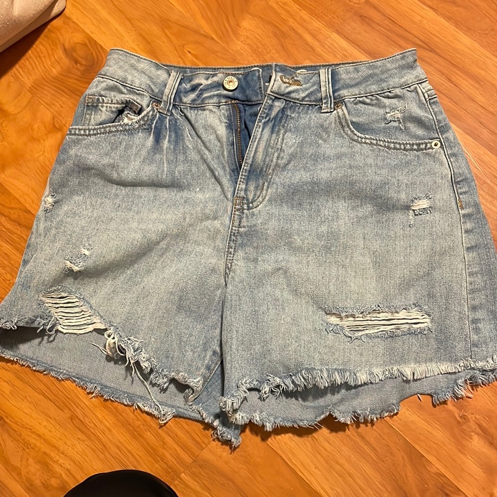 Women’s denim jean shorts